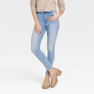 Universal Thread high rise skinny jean size 2